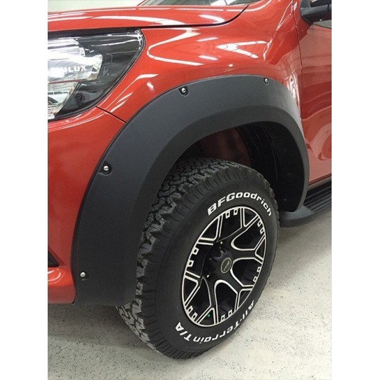 Hilux 2016 Revo Çamurluk Dodik (Civatalı)